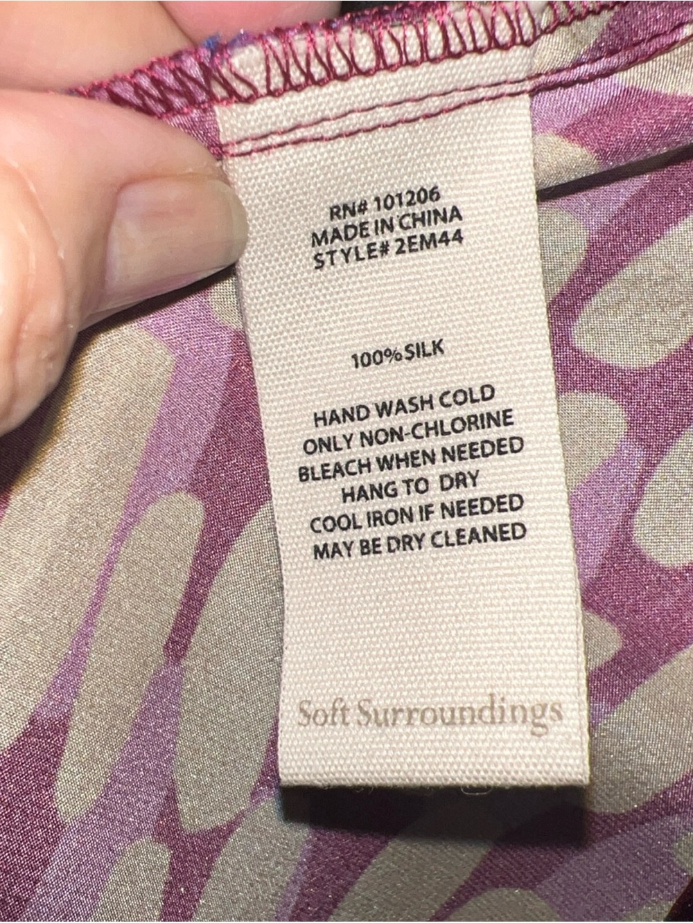 Soft Surroundings 100% silk button up shirt contrast print NWT sz.S - Picture 7 of 11